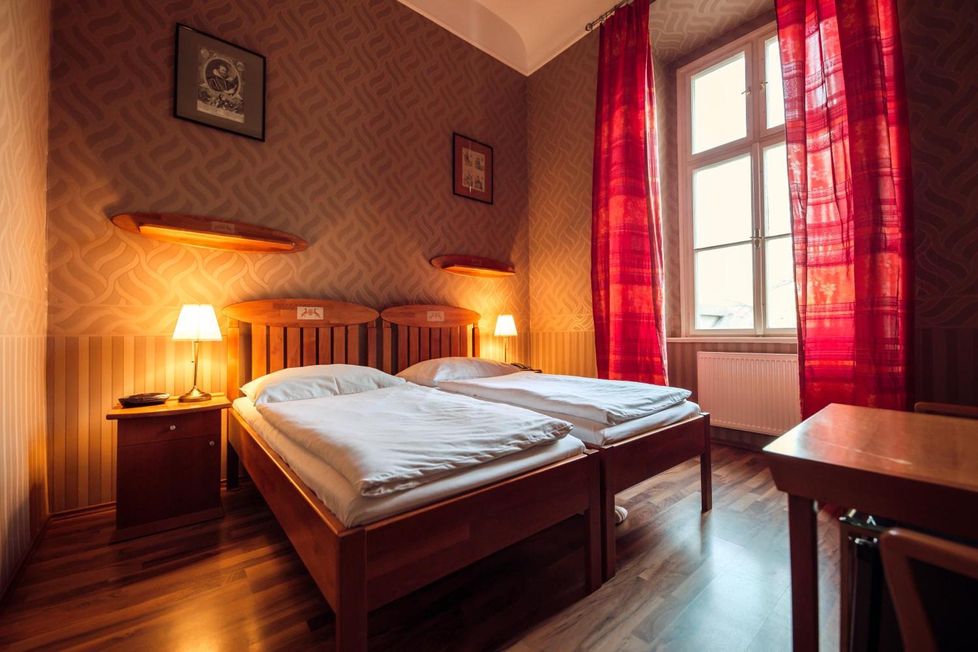 Hotel Kastiel Mojmírovce Extérieur photo